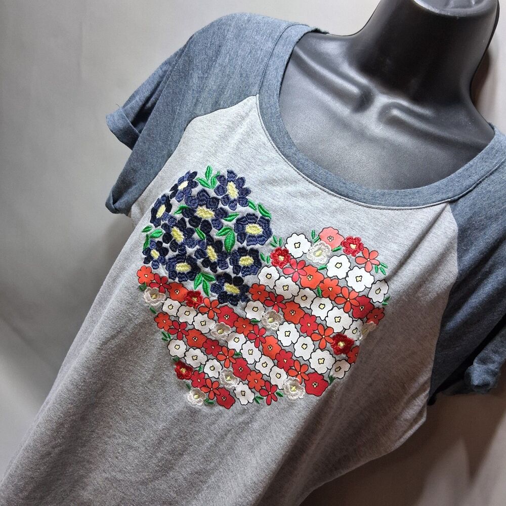 Tru Self Womens 1X Gray Embroidered Heart Patriotic Raglan Sleeve T Shirt
